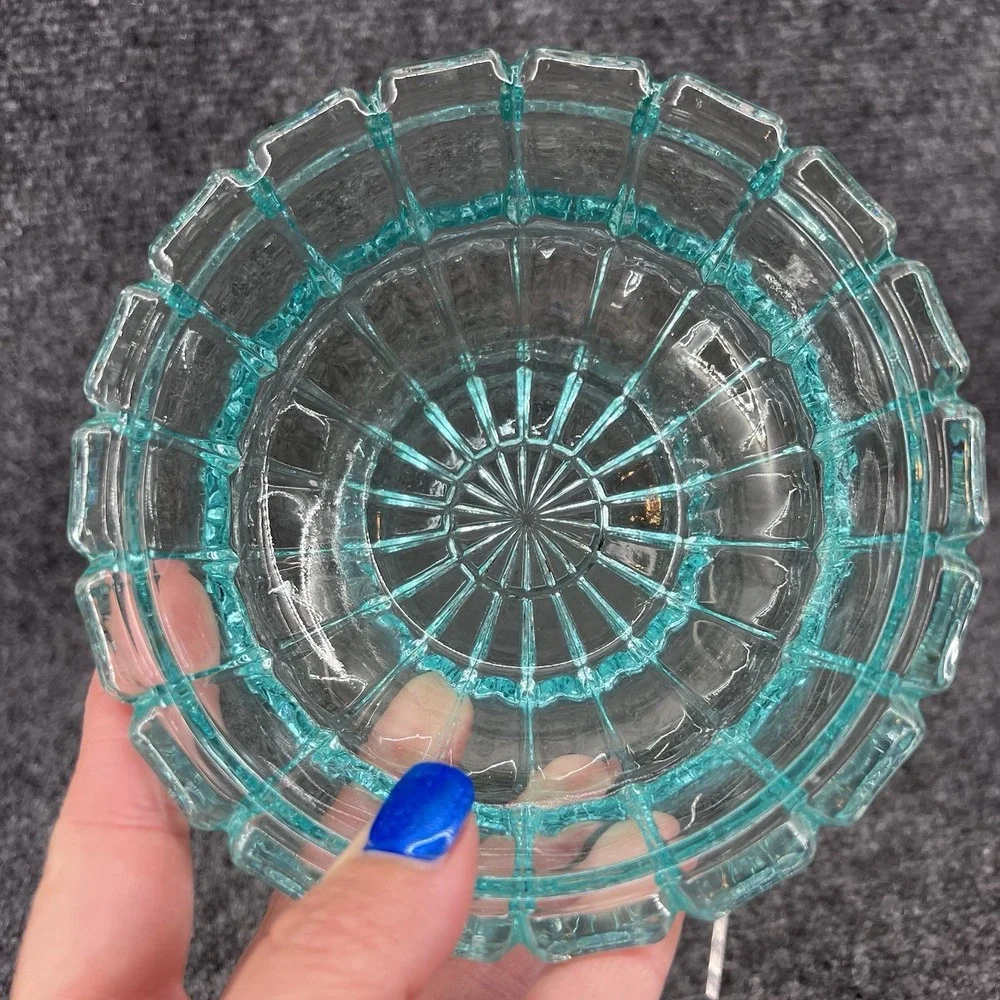 Vintage Tiara Fostoria Lead Crystal Teal Green - Blue Glass Candy Dish W/Lid 5